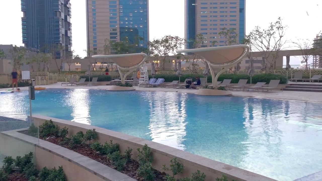 First Class 3Br With Full Burj Khalifa And Fountain View ドバイ エクステリア 写真