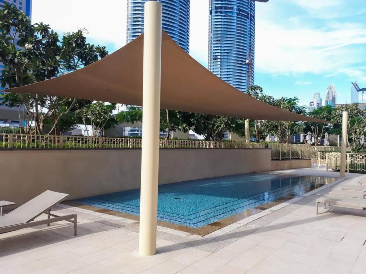First Class 3Br With Full Burj Khalifa And Fountain View ドバイ エクステリア 写真