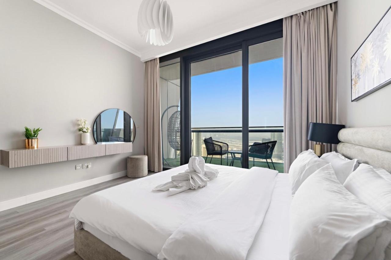 First Class 3Br With Full Burj Khalifa And Fountain View ドバイ エクステリア 写真