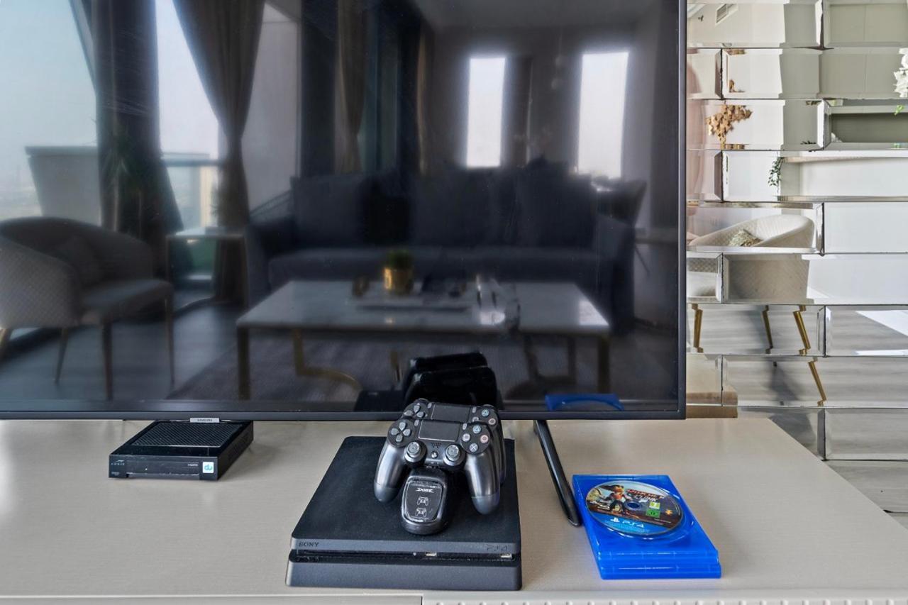 First Class 3Br With Full Burj Khalifa And Fountain View ドバイ エクステリア 写真