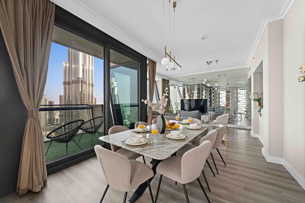 First Class 3Br With Full Burj Khalifa And Fountain View ドバイ エクステリア 写真
