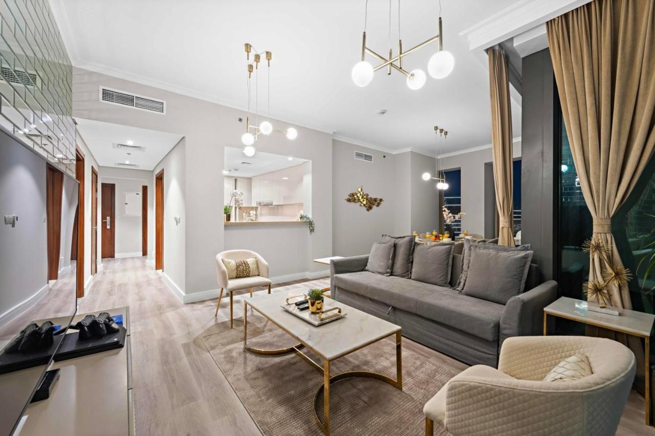 First Class 3Br With Full Burj Khalifa And Fountain View ドバイ エクステリア 写真