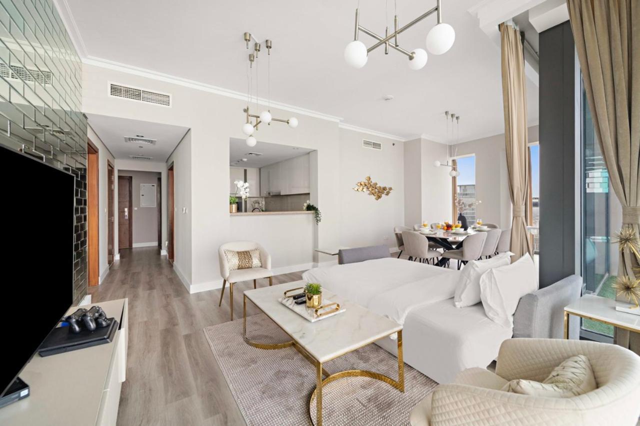 First Class 3Br With Full Burj Khalifa And Fountain View ドバイ エクステリア 写真