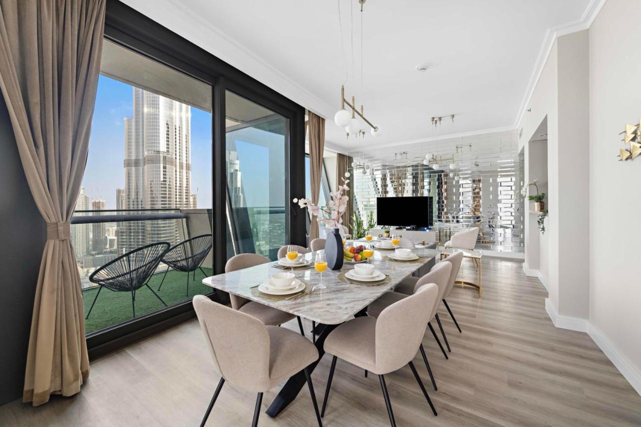 First Class 3Br With Full Burj Khalifa And Fountain View ドバイ エクステリア 写真