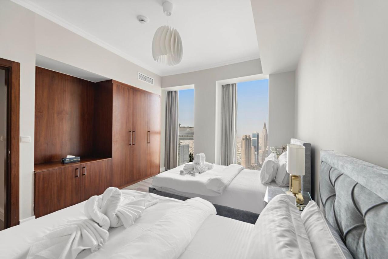 First Class 3Br With Full Burj Khalifa And Fountain View ドバイ エクステリア 写真